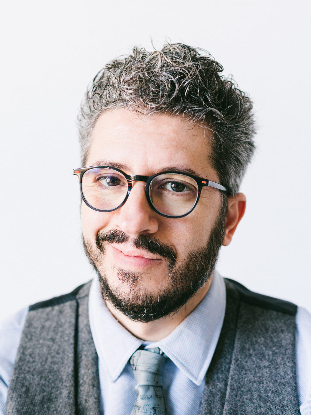 Ritratto di Nicola Mostallino, fondatore di Komuniki